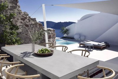 What are the advantages of volcanic rock materials?